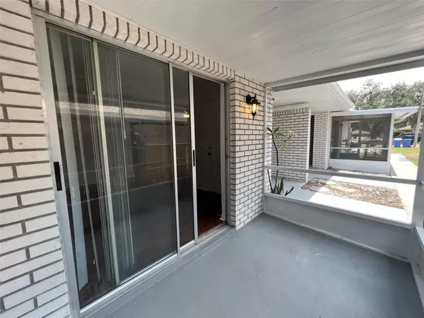 Brandon, FL 33511,3151 BLOOMINGDALE VILLAS CT