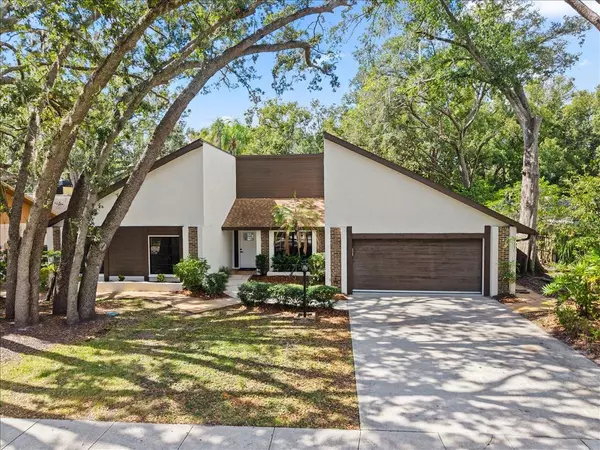 Tampa, FL 33613,1042 SYLVIA LN