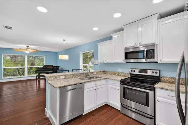 Bradenton, FL 34212,7152 CHATUM LIGHT RUN