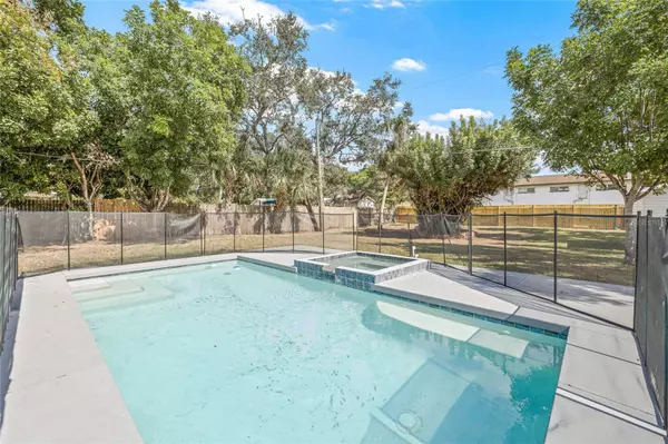 Sarasota, FL 34232,70 HORTON CIR