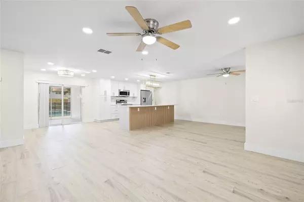 Sarasota, FL 34232,70 HORTON CIR