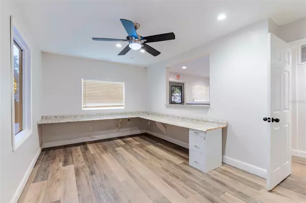 Largo, FL 33773,6537 116TH AVE