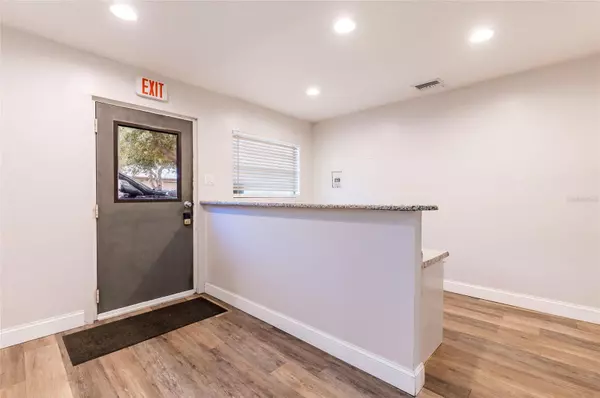 Largo, FL 33773,6537 116TH AVE