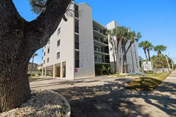 Indian Rocks Beach, FL 33785,1300 GULF BLVD #202