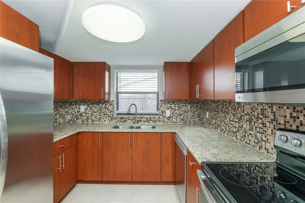 Holiday, FL 34691,3048 SALISBURY DR