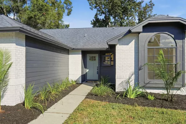 Tampa, FL 33624,12717 DUNHILL DR