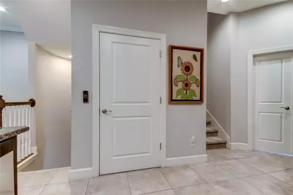 St Petersburg, FL 33712,6008 ANCHORAGE WAY S #6008