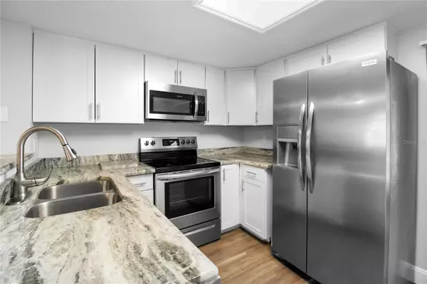 Largo, FL 33773,6661 121ST AVE #B