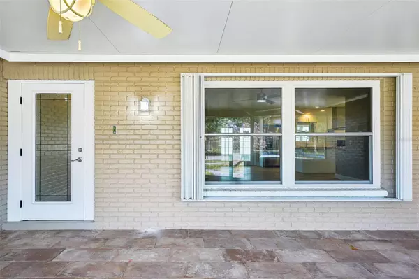 Tampa, FL 33615,8417 BAY POINTE DR