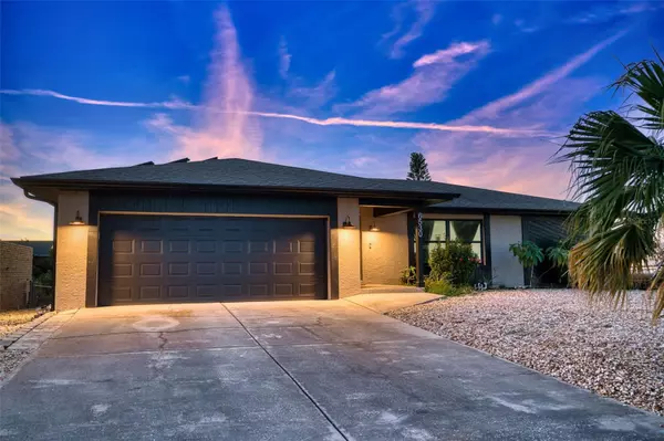 Apollo Beach, FL 33572,6530 SENEGAL PALM WAY