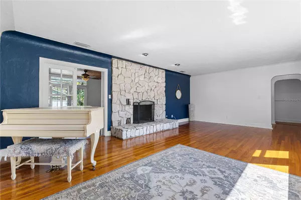 St Petersburg, FL 33710,8231 36TH AVE N