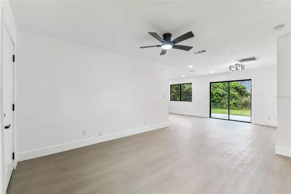 Hudson, FL 34667,16107 SEA PINES DR