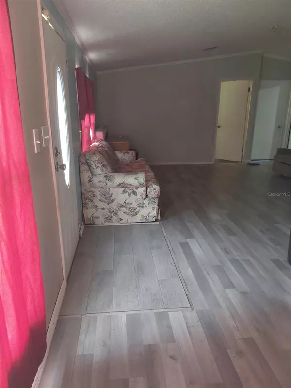 Ruskin, FL 33570,2820 METRO DR