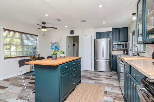 Tampa, FL 33603,1528 W RIVER SHORE WAY