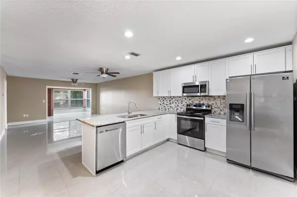 Palm Harbor, FL 34683,2928 BANCROFT CIR CIR E #E