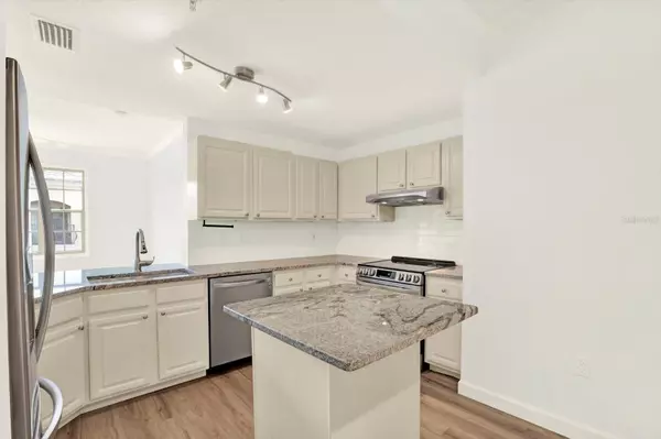 Tampa, FL 33602,501 KNIGHTS RUN AVE #1133