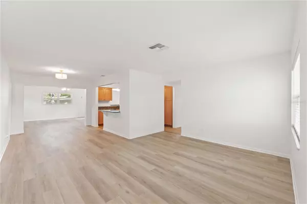 St Petersburg, FL 33710,6195 34TH AVE N