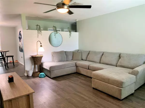 St Petersburg, FL 33713,3301 39TH ST N