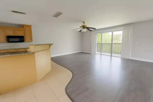 Largo, FL 33771,200 COUNTRY CLUB DR #1302