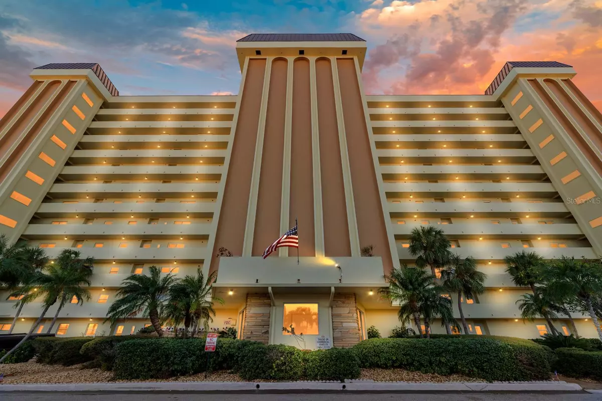 St Petersburg, FL 33708,4550 COVE CIR #305