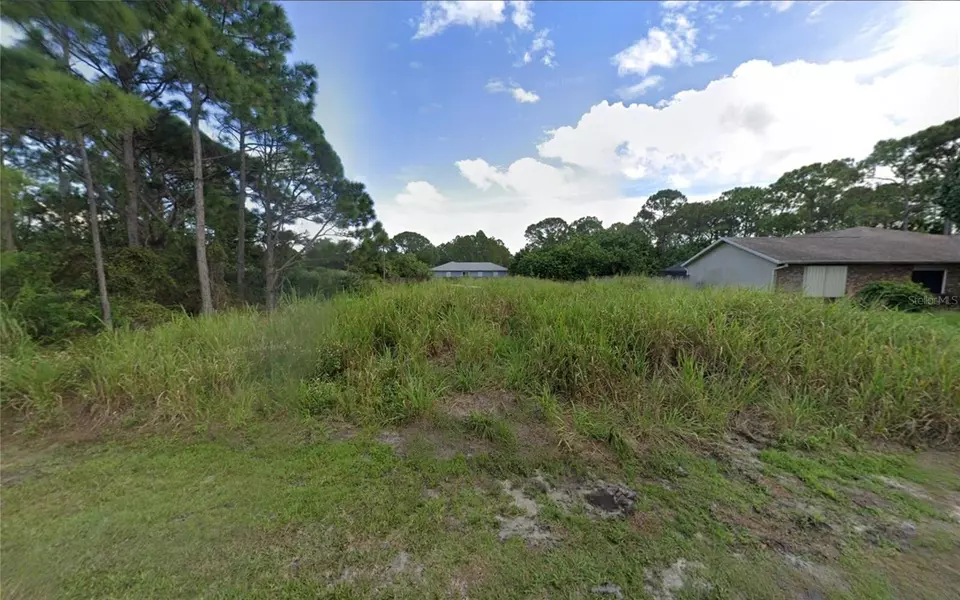 2111 WATKINS RD SE, Palm Bay, FL 32909