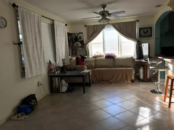 Clearwater, FL 33755,1024 APACHE TRL