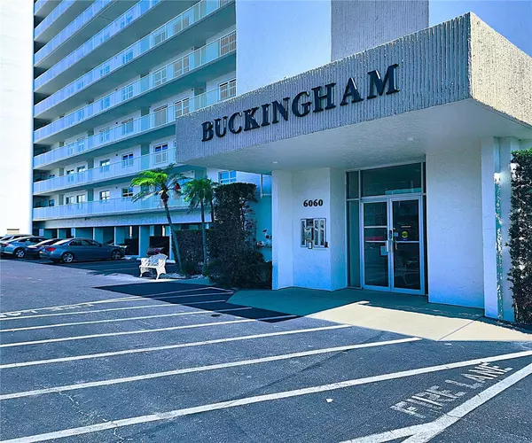 6060 SHORE BLVD S #903, Gulfport, FL 33707