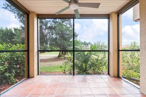 Clearwater, FL 33762,2400 FEATHER SOUND DR #1012