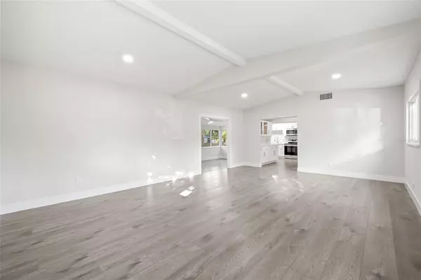 Temple Terrace, FL 33617,110 MISSION HILLS AVE