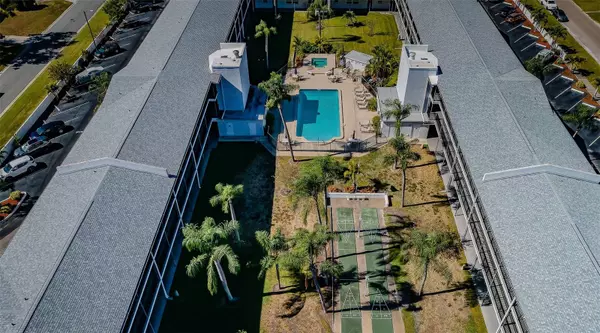 St Petersburg, FL 33703,4050 4TH ST N #306