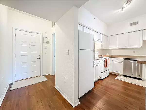 Tampa, FL 33609,402 S ARMENIA AVE #128