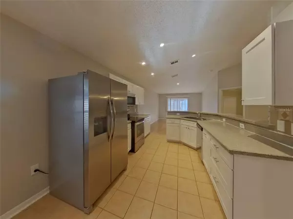 Apopka, FL 32712,Address not disclosed