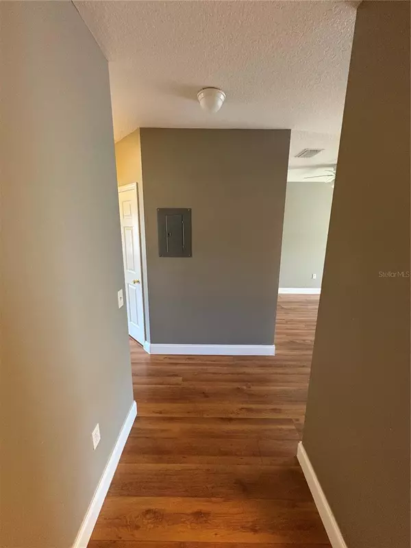 Riverview, FL 33578,6413 HOLLYDALE PL #201