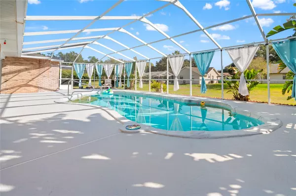 Zephyrhills, FL 33542,6618 FOXMOOR DR