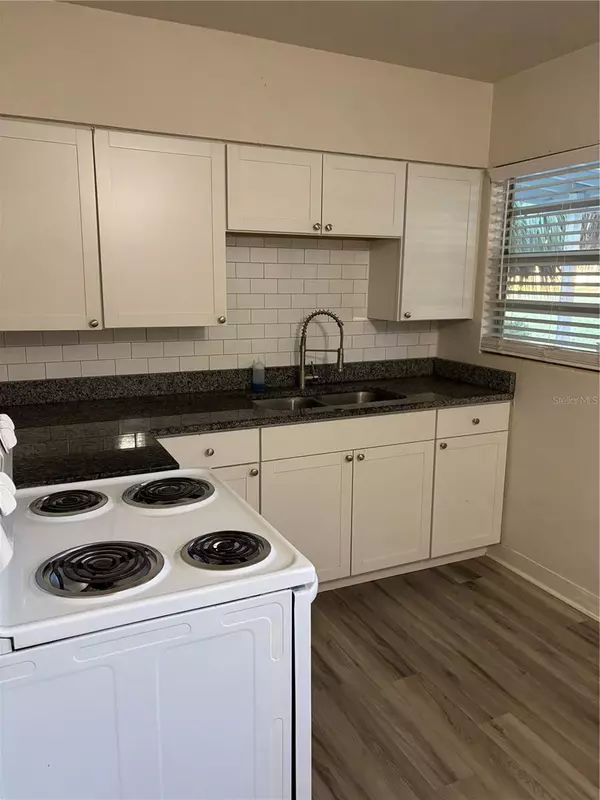 Clearwater, FL 33755,1102 SUNSET POINT RD #2