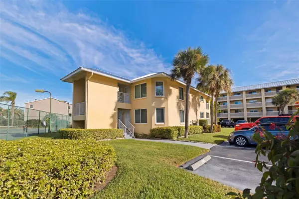 1125 PINELLAS BAYWAY S #201A, St Petersburg, FL 33715