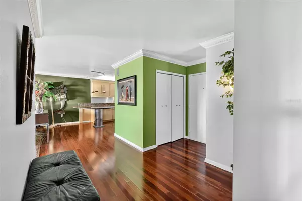 Clearwater Beach, FL 33767,800 S GULFVIEW BLVD #806