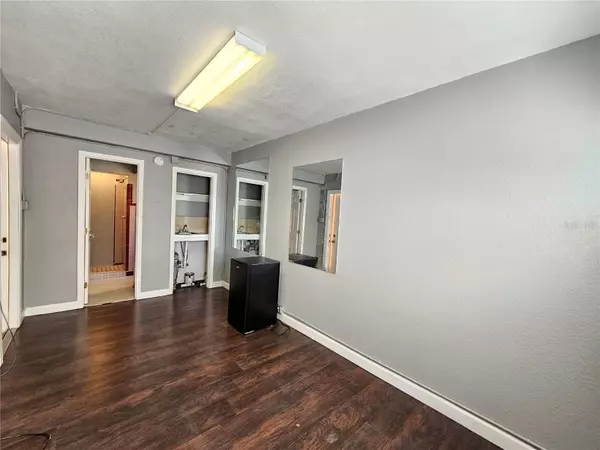 Clearwater, FL 33755,1375 DREW ST #104