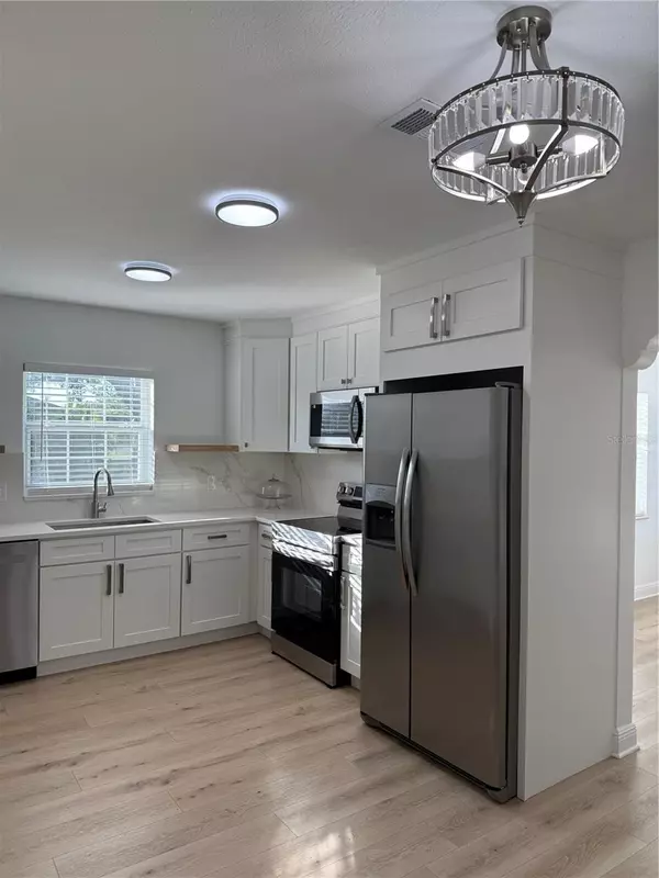 Tampa, FL 33607,2924 W BRADDOCK ST