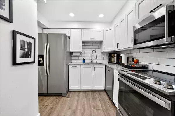 St Pete Beach, FL 33706,420 64TH AVE #201