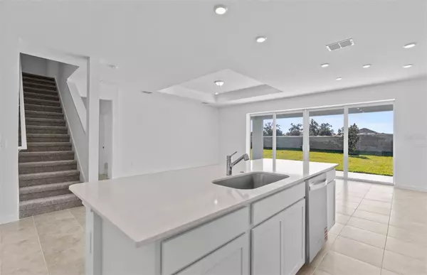 Thonotosassa, FL 33592,9723 REDWOOD HEIGHTS LOOP