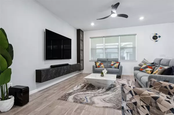 Land O Lakes, FL 34638,17801 WIND CHIME ROW