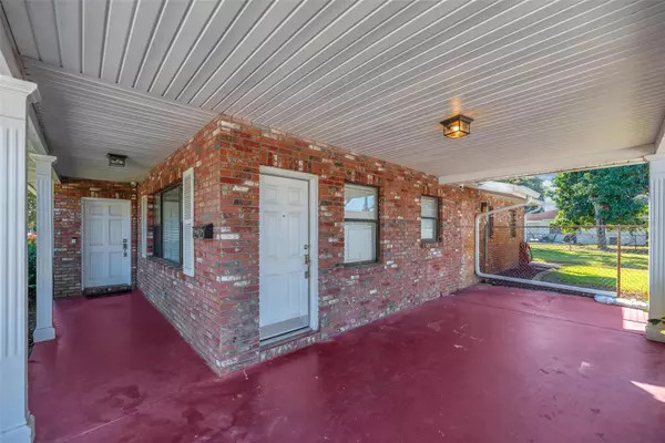 Tampa, FL 33607,2912 W LAKE AVE