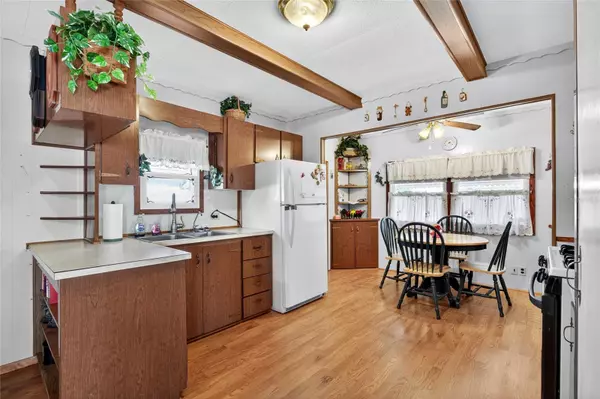 Zephyrhills, FL 33542,6423 OHIO ST