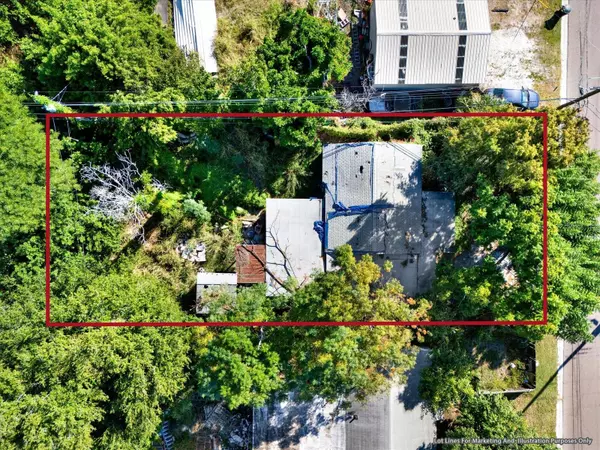 St Petersburg, FL 33713,2221 28TH AVE N