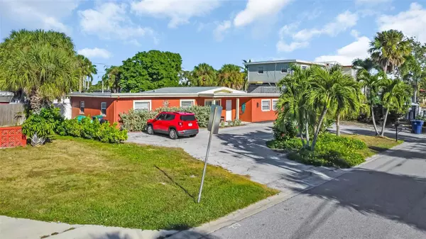 St Petersburg, FL 33707,7063 S SHORE DR S