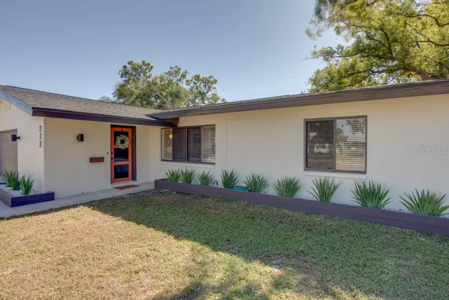 272 79TH AVE NE, St Petersburg, FL 33702