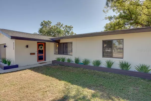 272 79TH AVE NE, St Petersburg, FL 33702