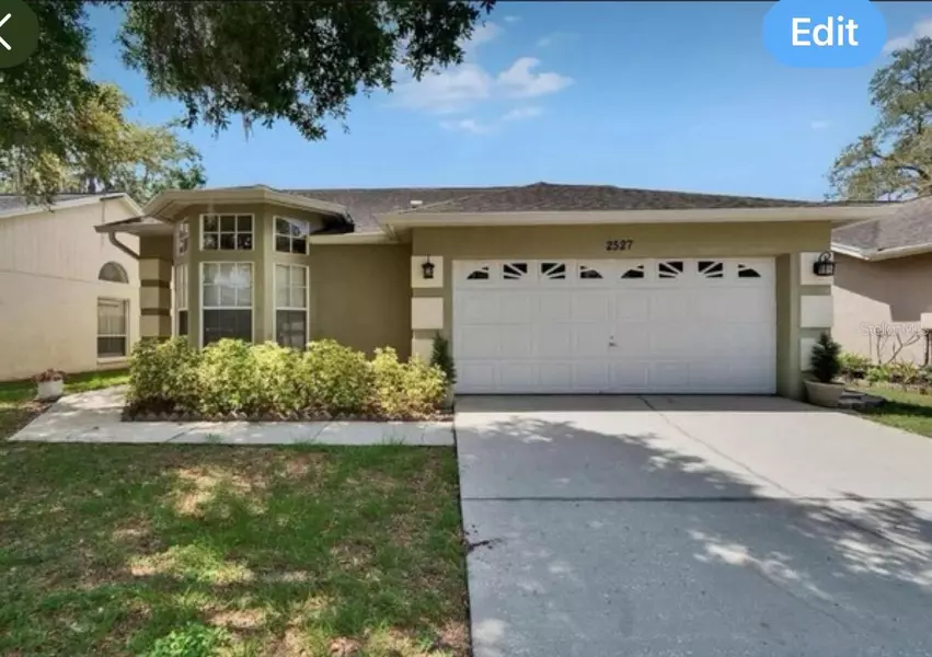 2527 WRENCREST CIR, Valrico, FL 33594