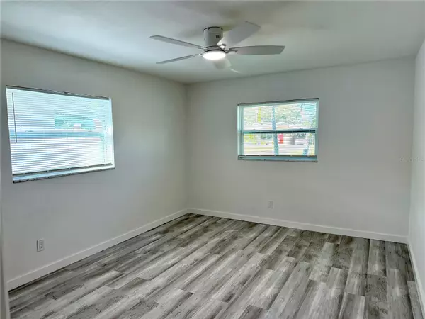 St Petersburg, FL 33702,700 74TH AVE N